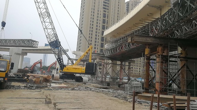 云南钢栈桥租赁浅谈高层建筑工程地下钢支撑施工要点